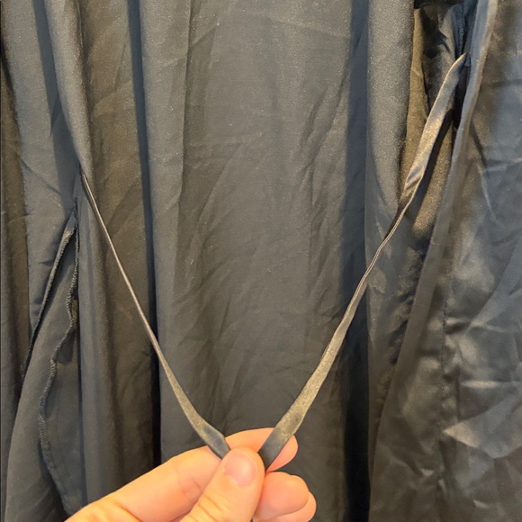 Sioro Satin Robe - Picture 6 of 6